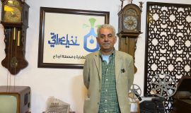 الشاعر  نصيف الناصري في نخيل عراقي